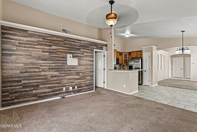Building Photo - 11412 Flor Veronica Dr