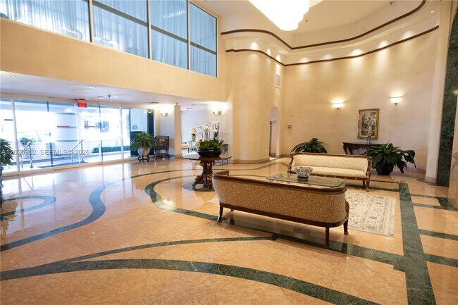 Building Photo - 5757 Collins Ave
