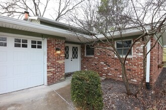 Building Photo - Newly Updated & Renovated Carmel Home!