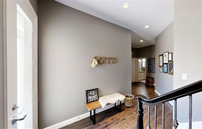 Building Photo - 1807 Sparrows Ridge