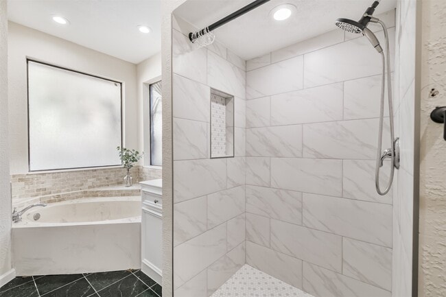 Building Photo - 12214 Cypresswood Dr