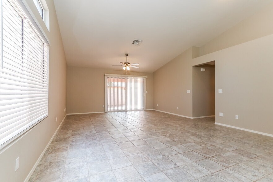 Building Photo - 2999 W Sky Ranch Trail