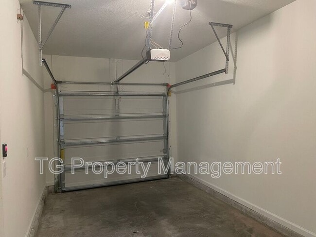 Building Photo - 7665 Merchants Way