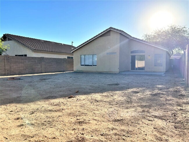 Building Photo - 18323 N 147th Dr