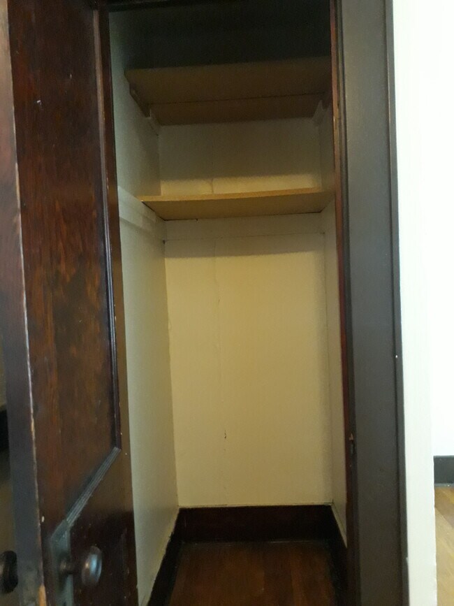 Building Photo - 265 Grand Ave