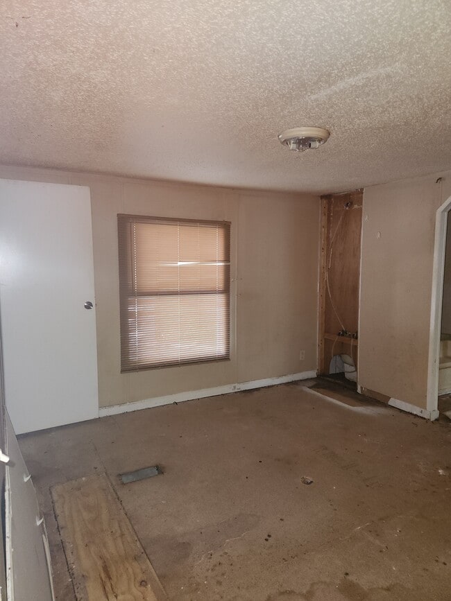 Building Photo - 2352 Park Edge Way