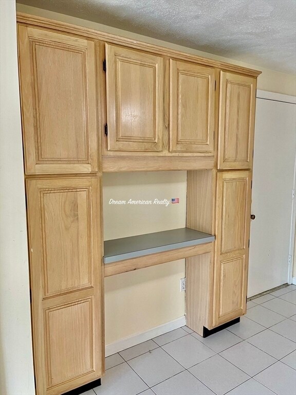 Building Photo - 5 Kenmar Dr