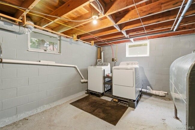 Building Photo - 230 Hawleys Corners Rd