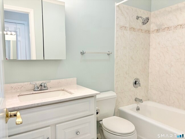 Building Photo - 50 Aiken St