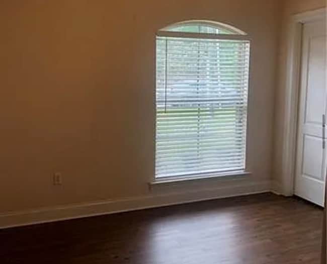 Building Photo - 14712 Madison Ln
