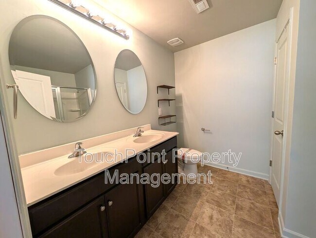 Building Photo - 2525 Mcintosh St