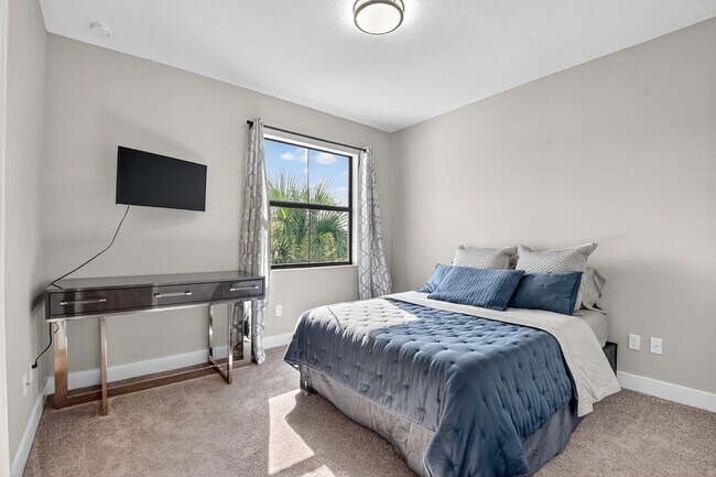 Building Photo - 7303 Estero Dr