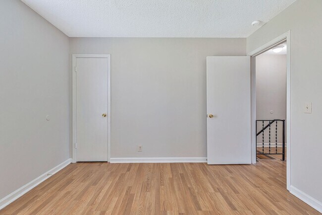 Building Photo - 3319A Felicia St