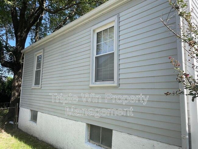 Building Photo - 1205 Nectar Dr