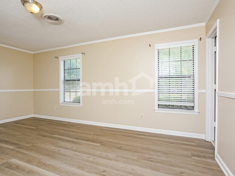 Building Photo - 3831 Innsbrook Dr