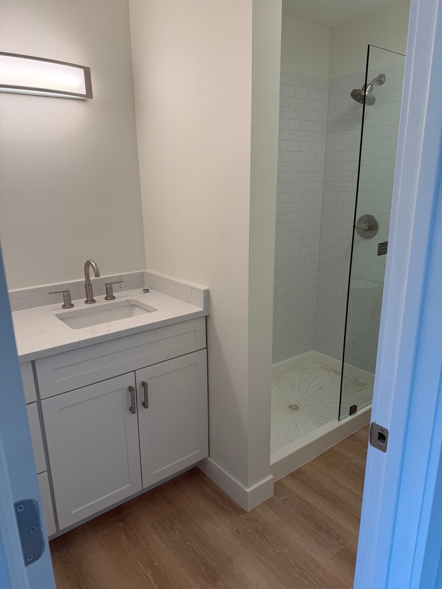 Building Photo - 120 Creekwood Dr