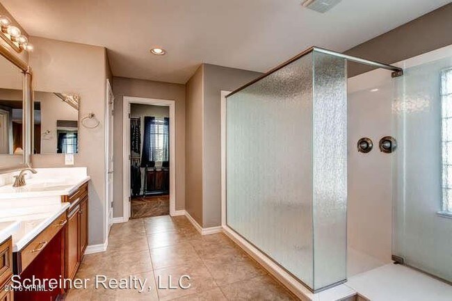 Building Photo - 4 br, 3 bath House - 2506 E. Tonto Dr.