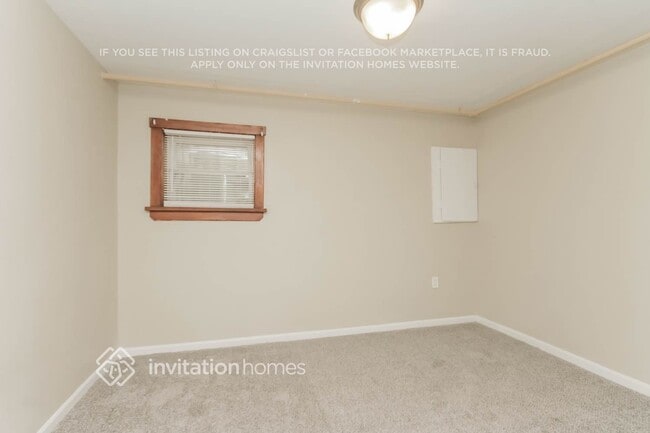 Building Photo - 6200 S Meade Ave