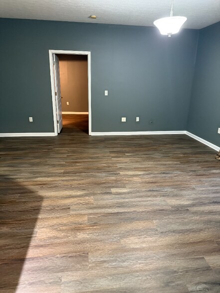 Building Photo - 8059 Crane's Crossing Dr