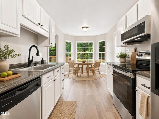 Building Photo - 108 Bristol Ct