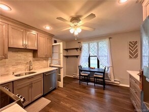 Building Photo - 768 Sierra Vista Ln