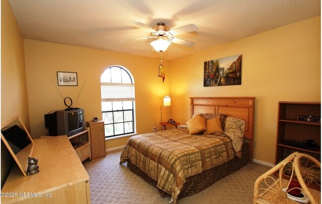 Building Photo - 12352 Toucan Dr