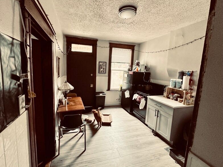 Building Photo - 4126 Shaw Blvd