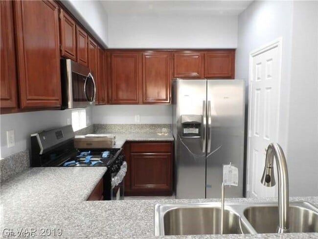 Building Photo - 11440 Parkersburg Ave