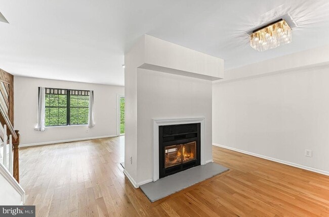 Building Photo - 3204 Stoneham Dr