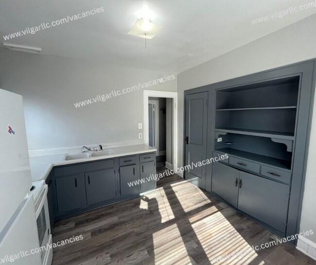 Building Photo - 6244 Garfield Ave