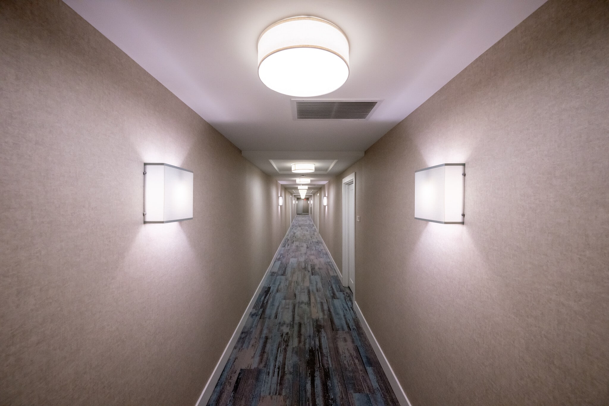 Floor Hallway - 25 High St