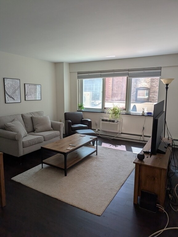 Primary Photo - 130 Bowdoin St