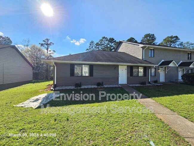 Building Photo - 2638 Fieldstone View Ln SE