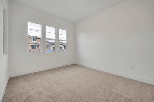 Building Photo - 12705 Parakeet Wy