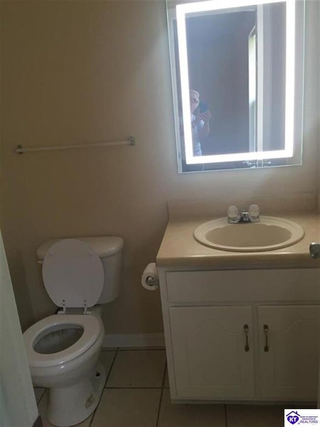 Building Photo - 635 Independence Dr