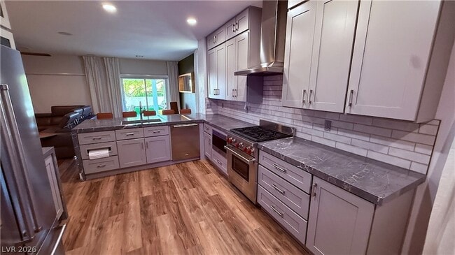 Building Photo - 3065 Olivia Heights Ave