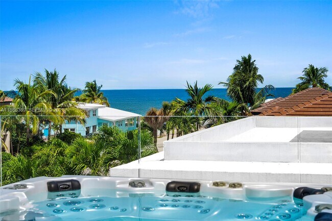 Building Photo - 3306 NE 16th St