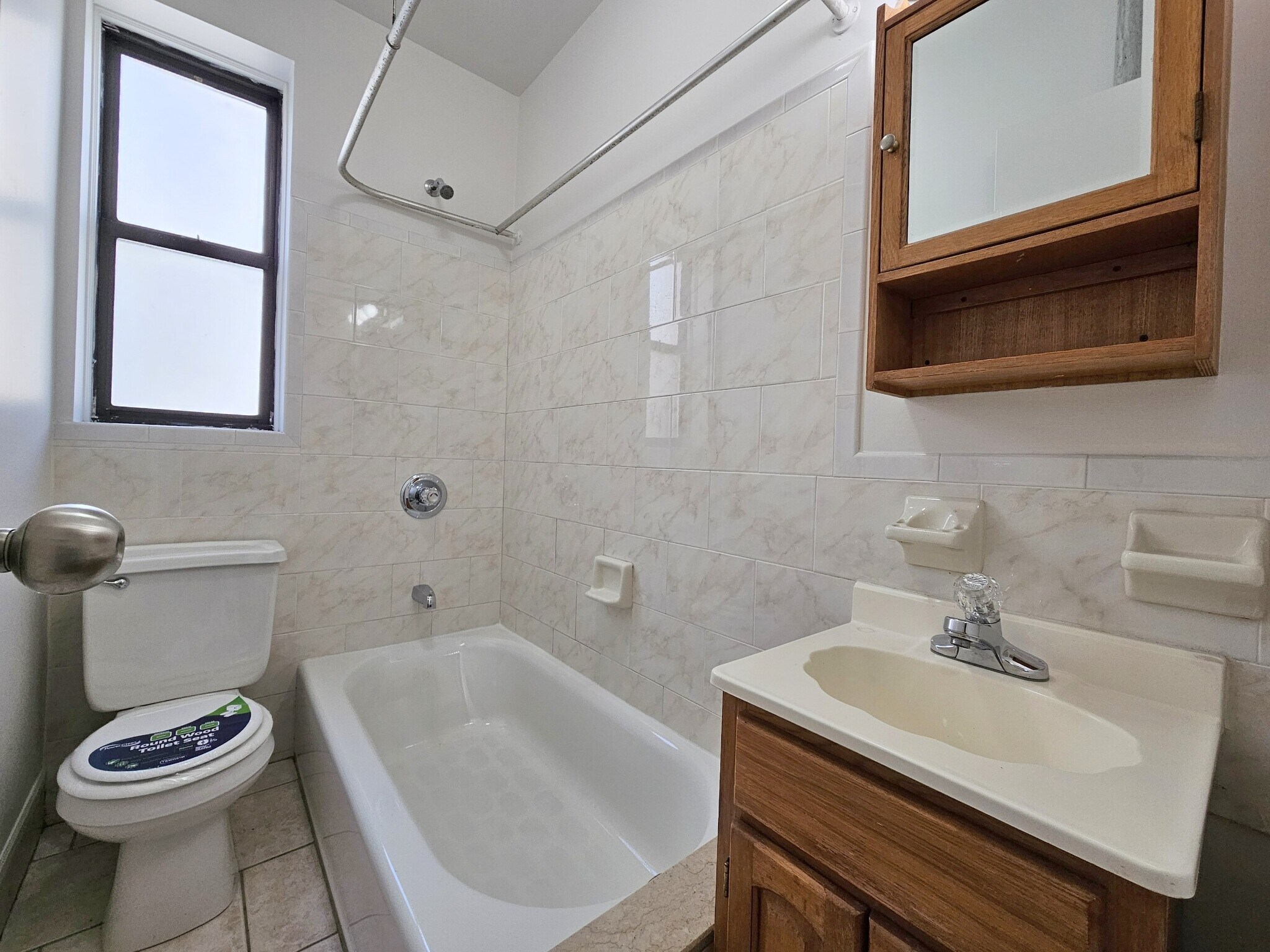 Building Photo - 610 W 150th St