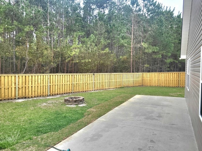 Building Photo - 1003 Summerfield Ct