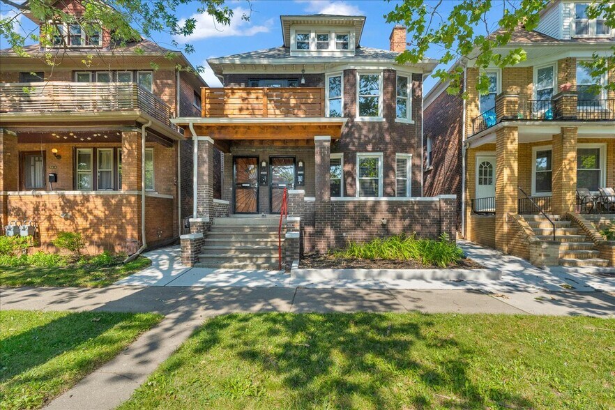 Building Photo - 5238 Commonwealth St