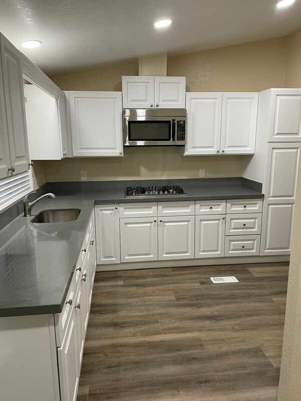 Building Photo - 32033 Quartz Ln