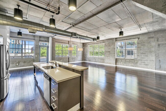 Building Photo - 411 NW 1st Ave