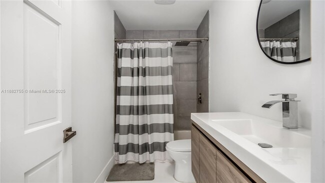 Building Photo - 17750 SW 80th Ct