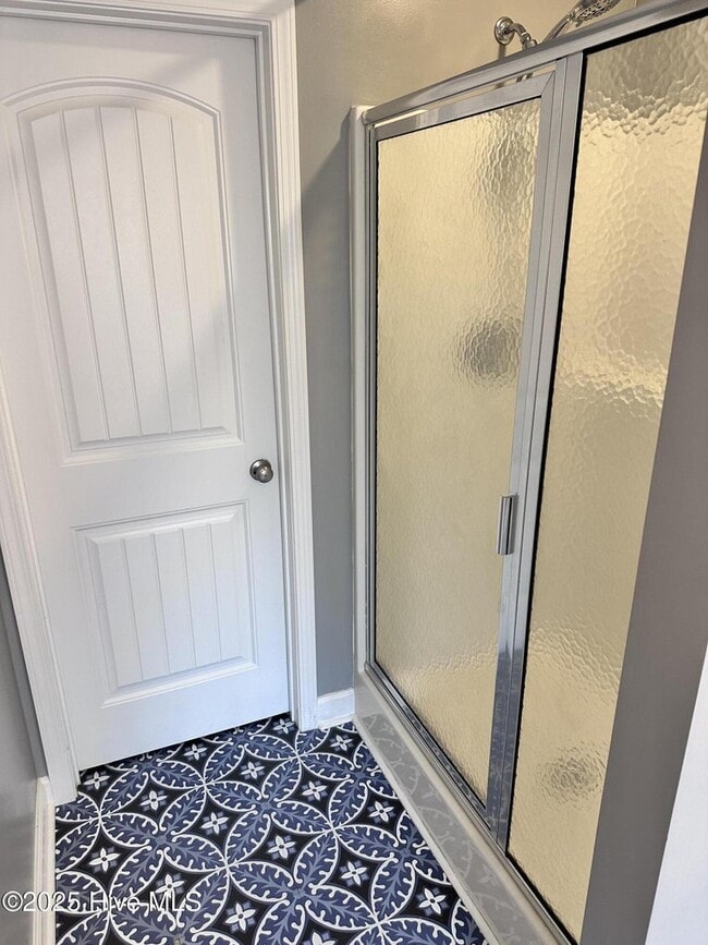 Building Photo - 109 Pennington St