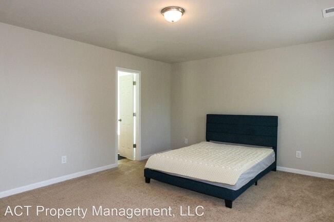 Building Photo - 3 br, 2.5 bath House - 759 Dayflower Court