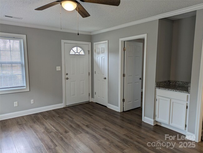 Building Photo - 149 McKendree Rd