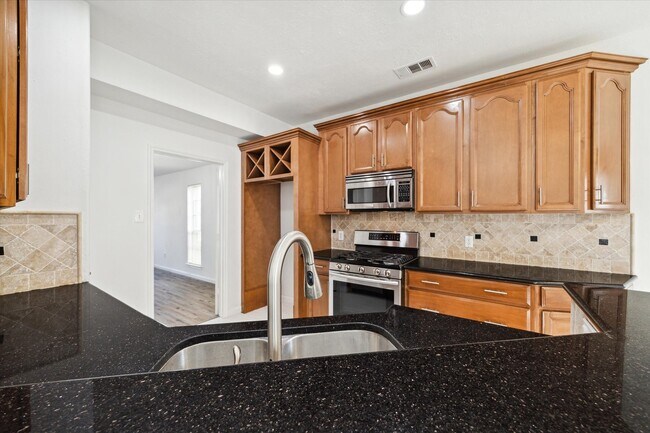 Building Photo - 4910 Sterling Crossing