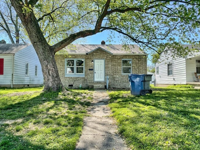 Building Photo - 1722 N Euclid Ave