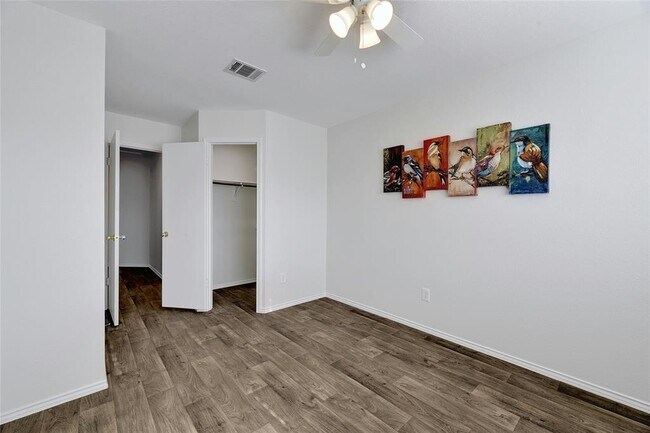 Building Photo - 9716 Sugar Hill Dr