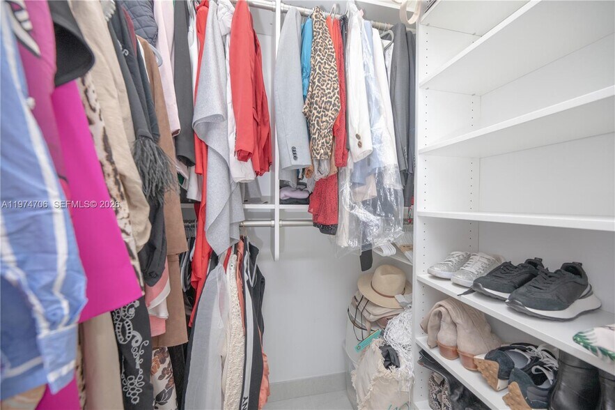 Building Photo - 10366 NW 68th Ter